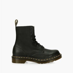 Dr. Marten Classic 1460 Boot